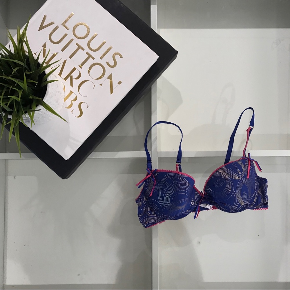 Creative Casuals Bra